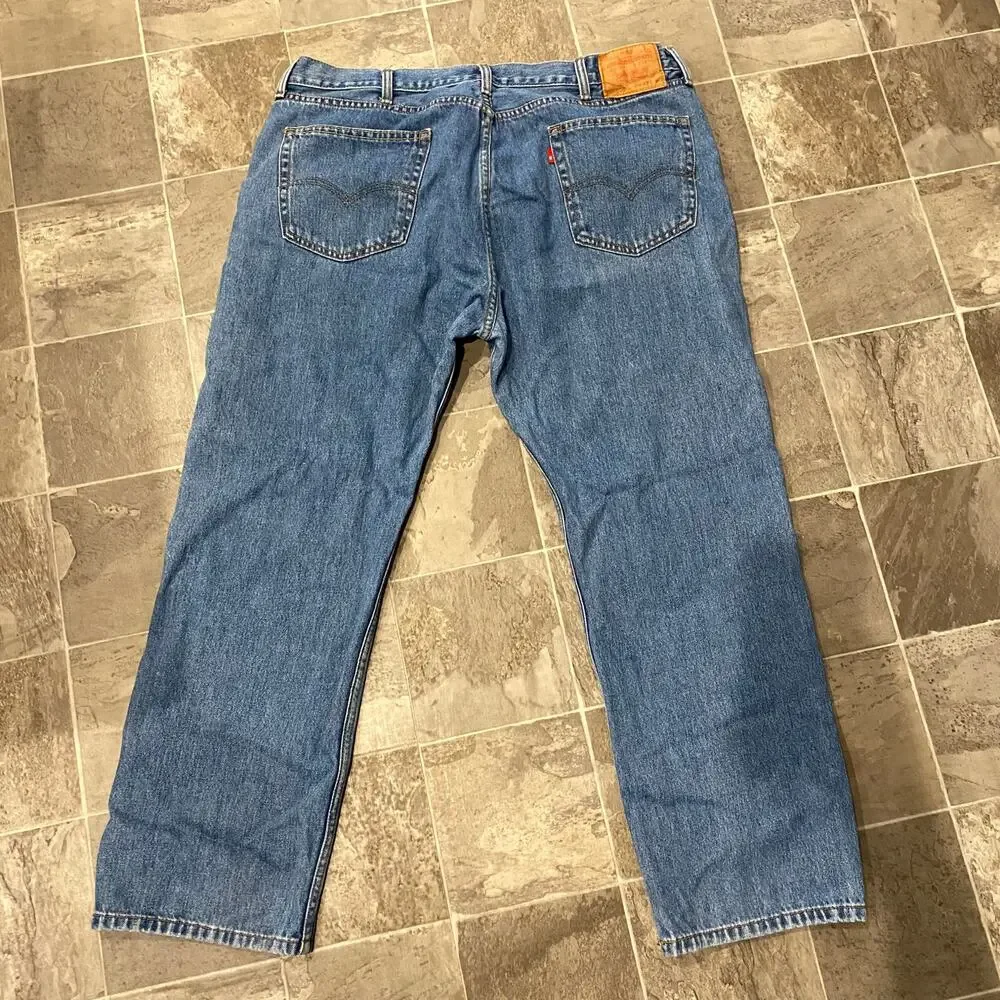 Levi's 505 Men's Jeans 42 x 30 Classic Straight Leg Medium Wash Cotton Denim